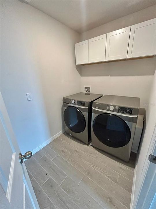 For Rent: $2,600 (5 beds, 3 baths, 2712 Square Feet)
