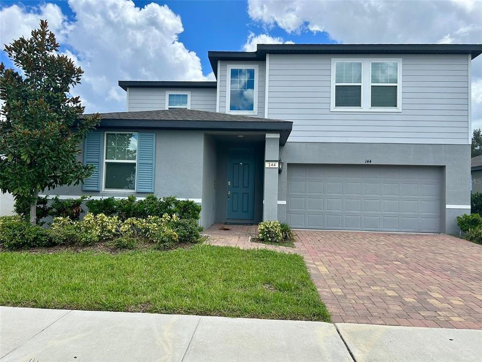 For Rent: $2,600 (5 beds, 3 baths, 2712 Square Feet)