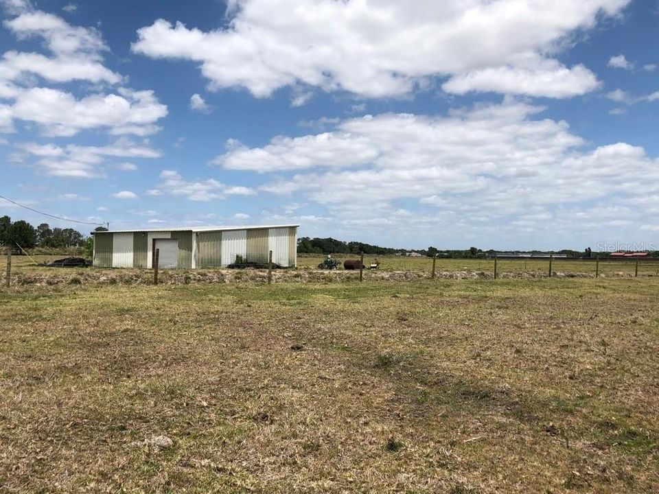 For Sale: $6,900,000 (37.61 acres)