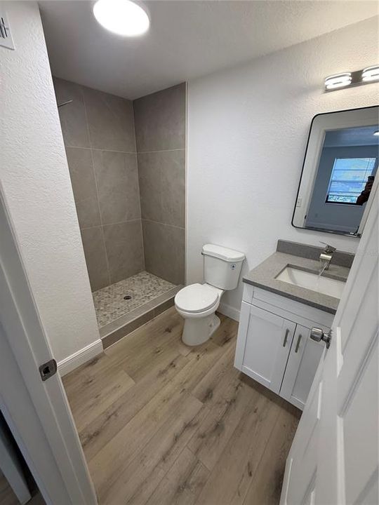For Rent: $1,650 (3 beds, 2 baths, 1000 Square Feet)