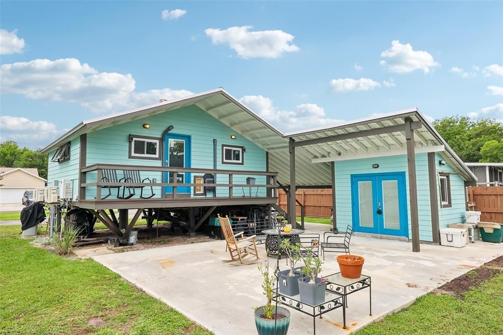 For Sale: $320,000 (1 beds, 1 baths, 432 Square Feet)