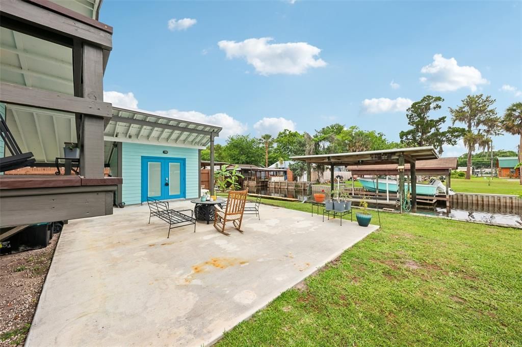For Sale: $320,000 (1 beds, 1 baths, 432 Square Feet)