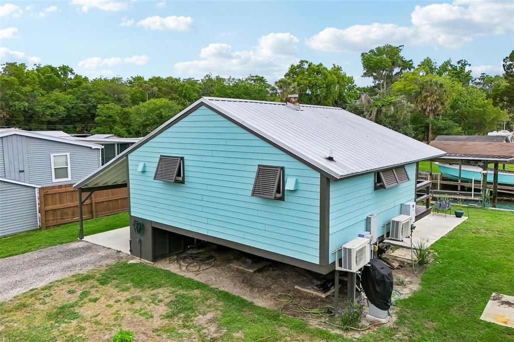 For Sale: $320,000 (1 beds, 1 baths, 432 Square Feet)