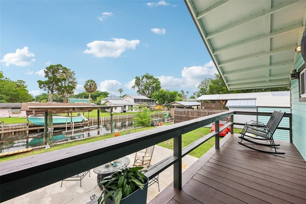 For Sale: $320,000 (1 beds, 1 baths, 432 Square Feet)