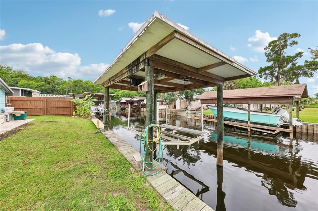 For Sale: $320,000 (1 beds, 1 baths, 432 Square Feet)