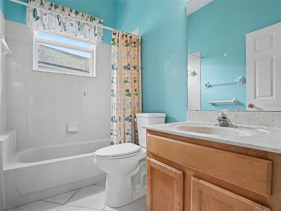 Activo con contrato: $544,900 (3 camas, 2 baños, 1747 Pies cuadrados)