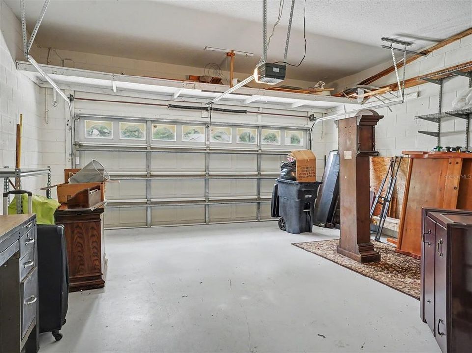 Activo con contrato: $544,900 (3 camas, 2 baños, 1747 Pies cuadrados)