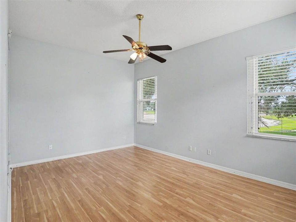 Activo con contrato: $544,900 (3 camas, 2 baños, 1747 Pies cuadrados)