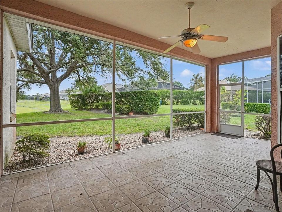 Activo con contrato: $544,900 (3 camas, 2 baños, 1747 Pies cuadrados)