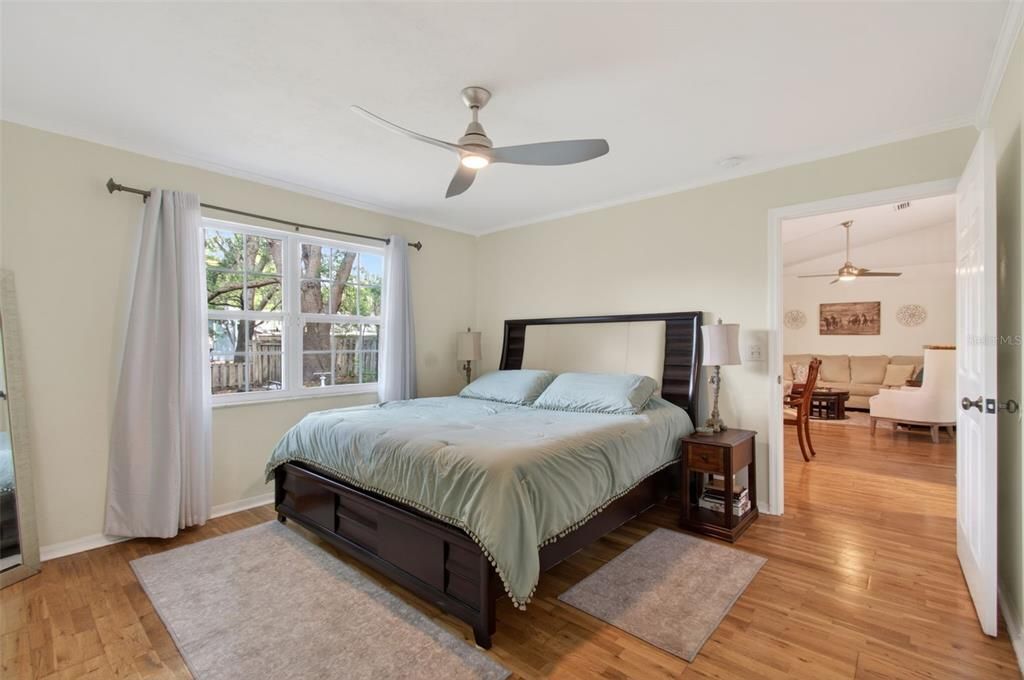 For Sale: $338,500 (3 beds, 2 baths, 1347 Square Feet)