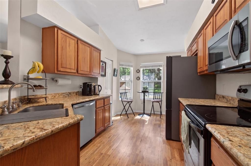 For Sale: $338,500 (3 beds, 2 baths, 1347 Square Feet)