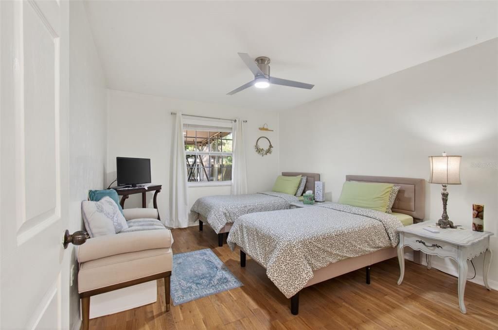 For Sale: $338,500 (3 beds, 2 baths, 1347 Square Feet)