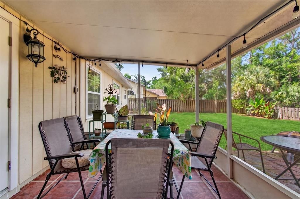 For Sale: $338,500 (3 beds, 2 baths, 1347 Square Feet)