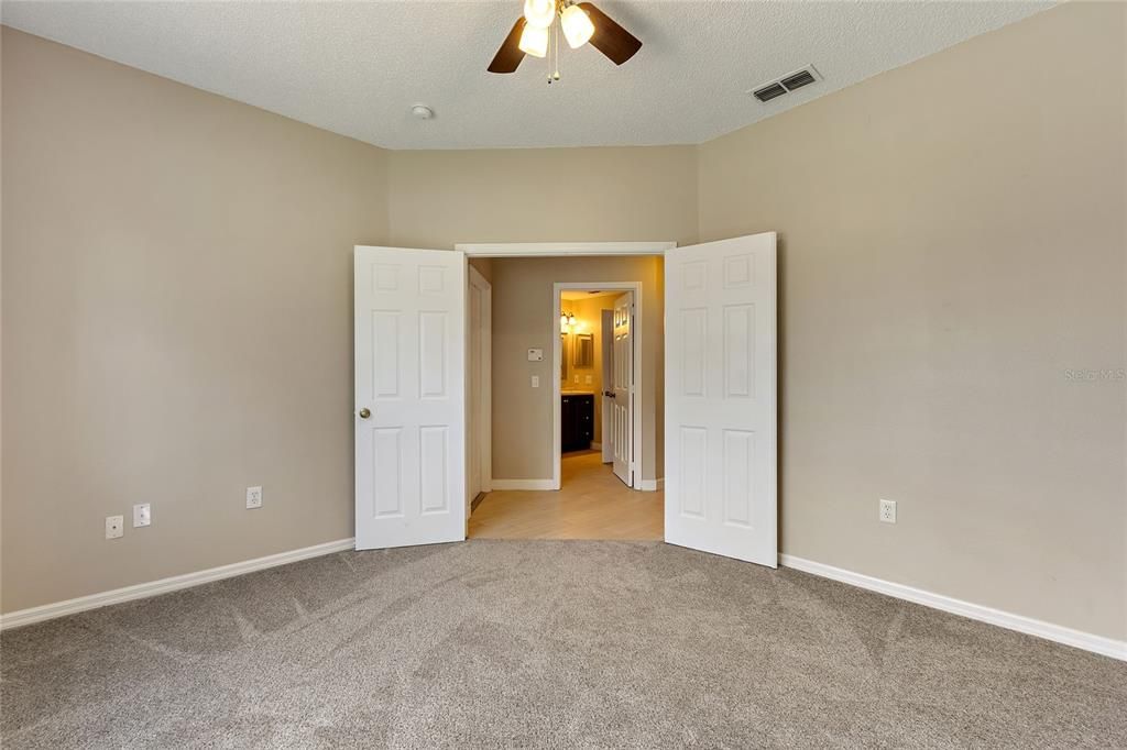 For Rent: $2,150 (3 beds, 2 baths, 1562 Square Feet)