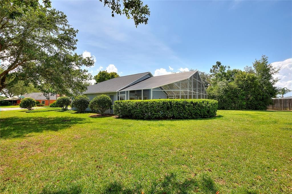 For Rent: $2,150 (3 beds, 2 baths, 1562 Square Feet)
