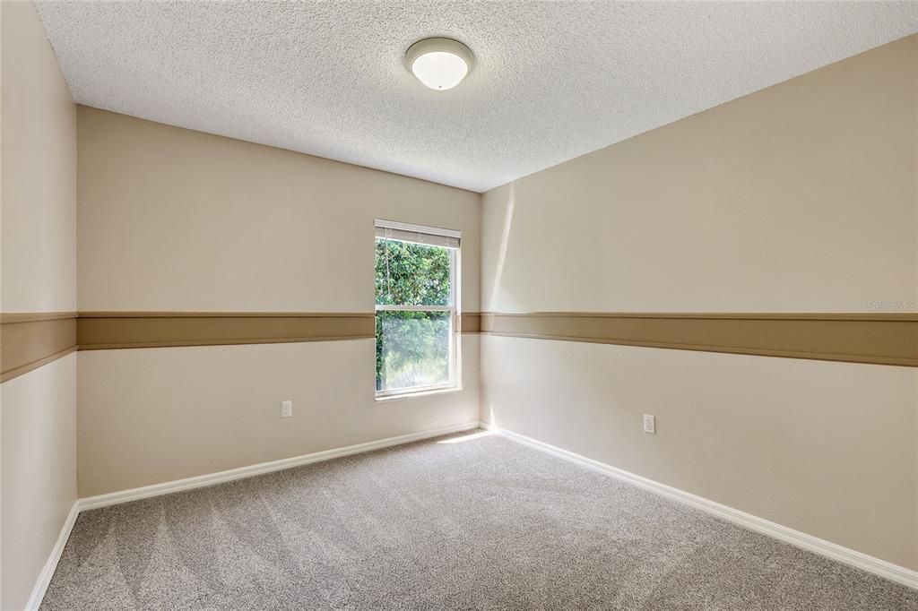 For Rent: $2,150 (3 beds, 2 baths, 1562 Square Feet)