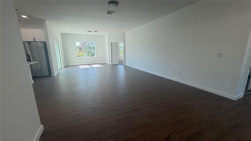 For Sale: $340,000 (3 beds, 2 baths, 1773 Square Feet)