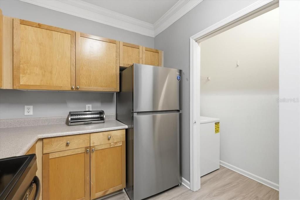 For Rent: $1,600 (1 beds, 1 baths, 967 Square Feet)