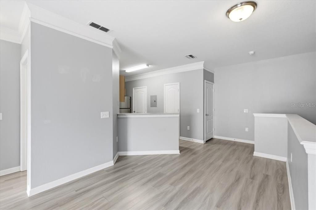 For Rent: $1,600 (1 beds, 1 baths, 967 Square Feet)