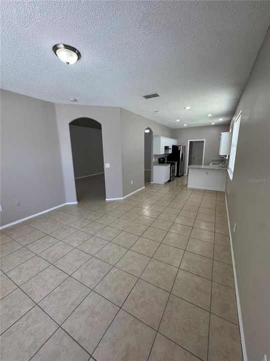 Active With Contract: $420,000 (3 beds, 2 baths, 1782 Square Feet)
