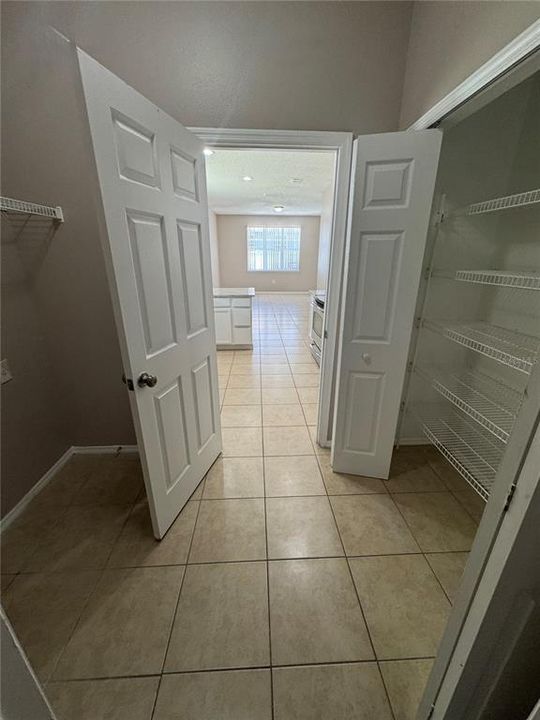 Active With Contract: $420,000 (3 beds, 2 baths, 1782 Square Feet)