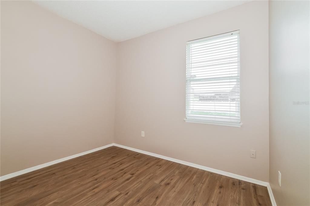 Active With Contract: $420,000 (3 beds, 2 baths, 1782 Square Feet)