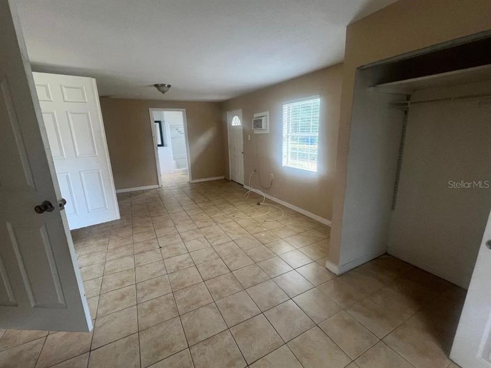 For Sale: $286,000 (3 beds, 2 baths, 1421 Square Feet)