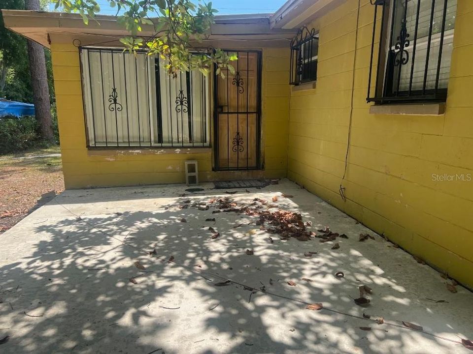 For Sale: $286,000 (3 beds, 2 baths, 1421 Square Feet)