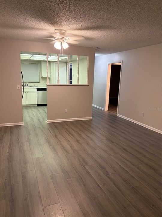 En Venta: $145,000 (2 camas, 1 baños, 971 Pies cuadrados)