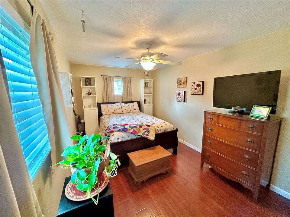 En Venta: $495,000 (3 camas, 2 baños, 1856 Pies cuadrados)