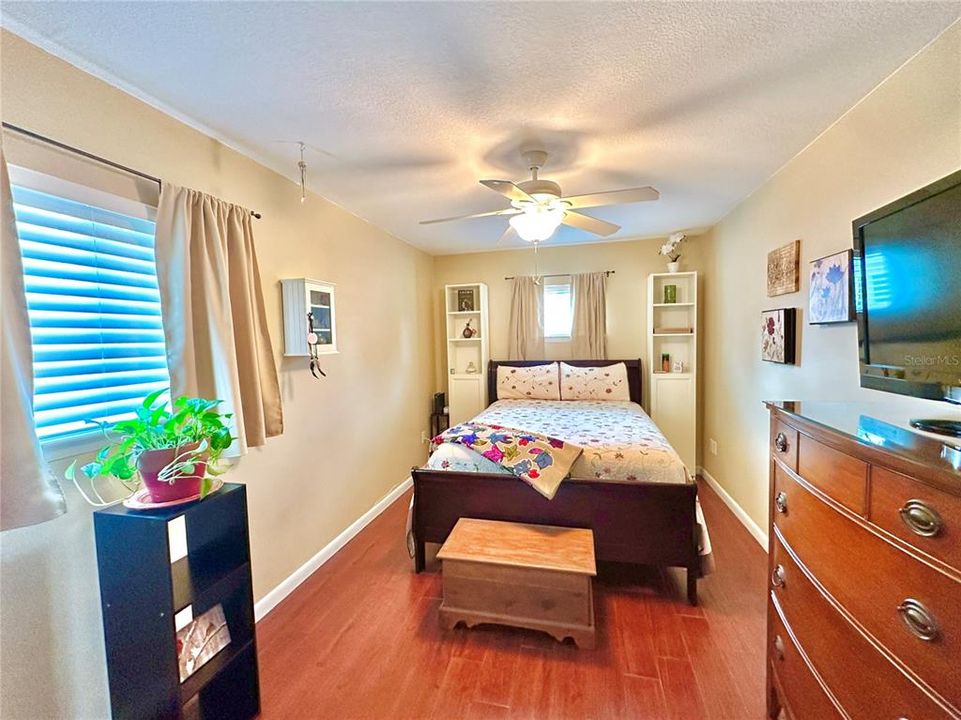 En Venta: $495,000 (3 camas, 2 baños, 1856 Pies cuadrados)