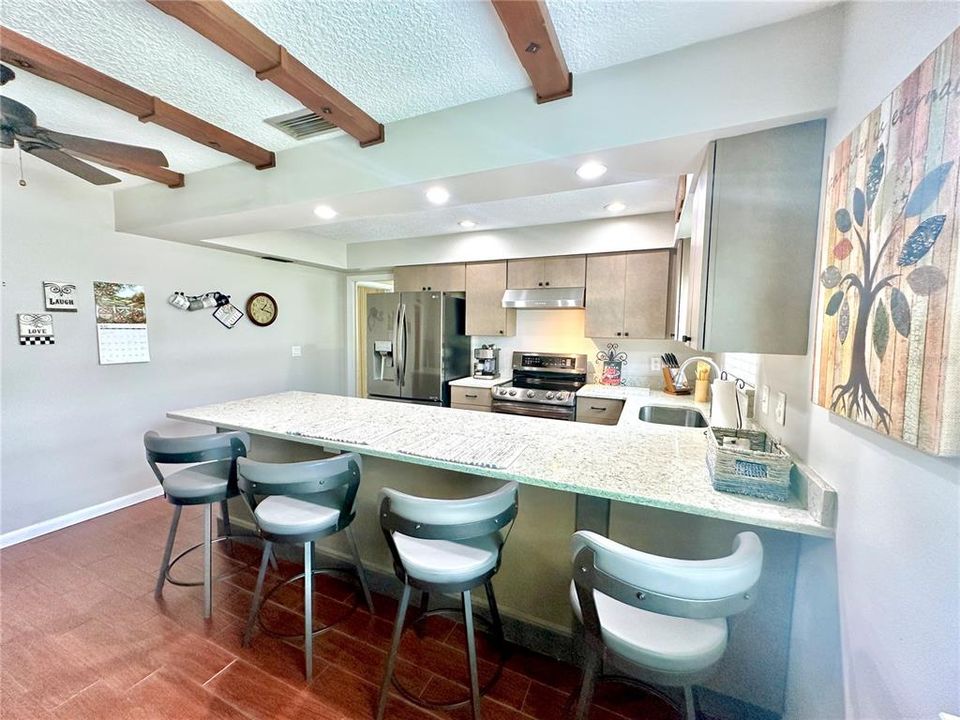 En Venta: $495,000 (3 camas, 2 baños, 1856 Pies cuadrados)