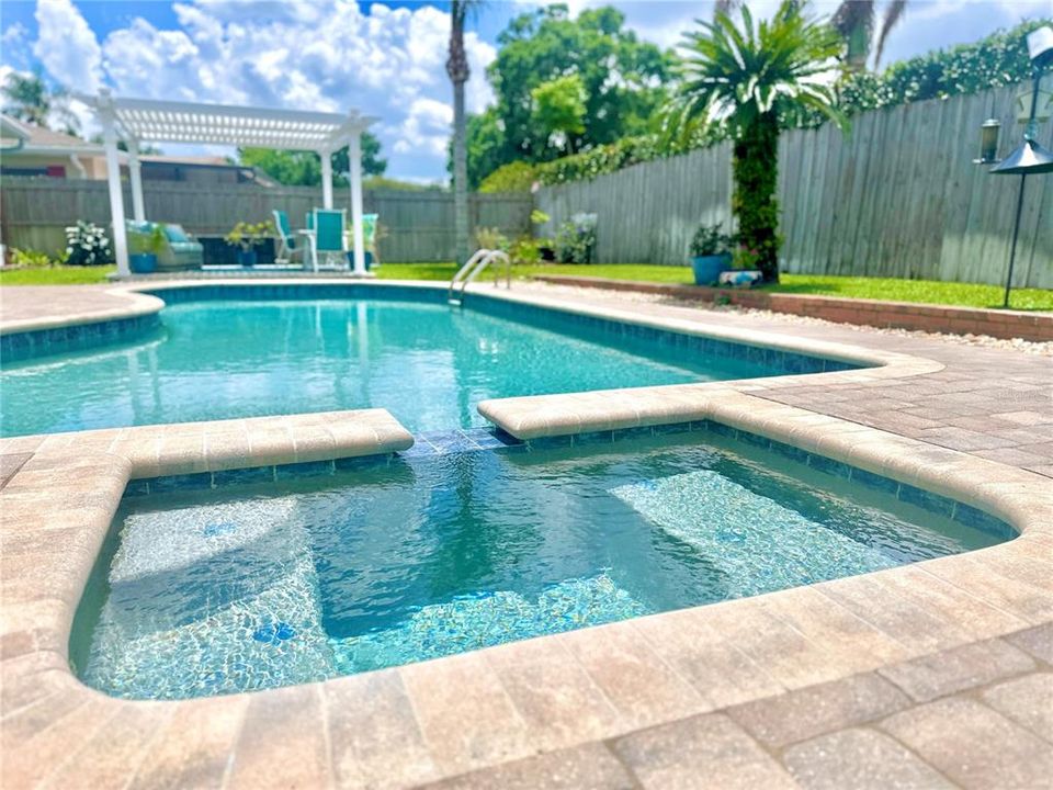 En Venta: $495,000 (3 camas, 2 baños, 1856 Pies cuadrados)