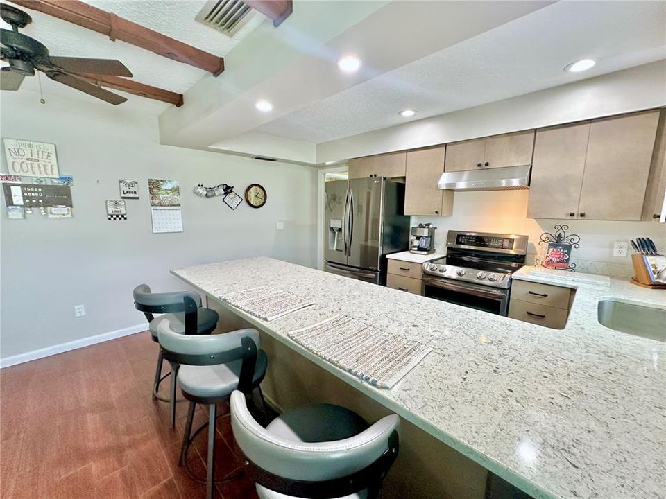 En Venta: $495,000 (3 camas, 2 baños, 1856 Pies cuadrados)