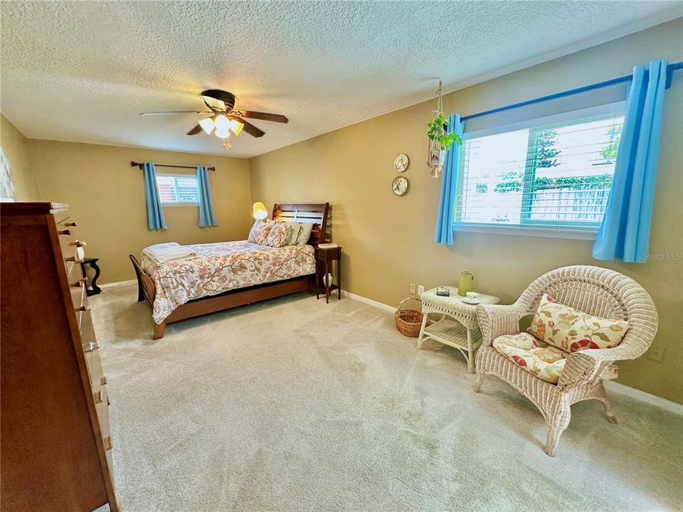 En Venta: $495,000 (3 camas, 2 baños, 1856 Pies cuadrados)