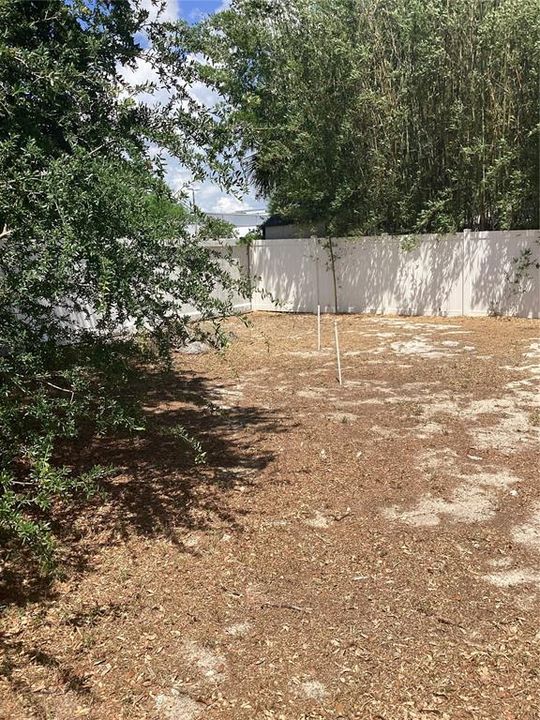 Activo con contrato: $309,999 (3 camas, 1 baños, 1830 Pies cuadrados)