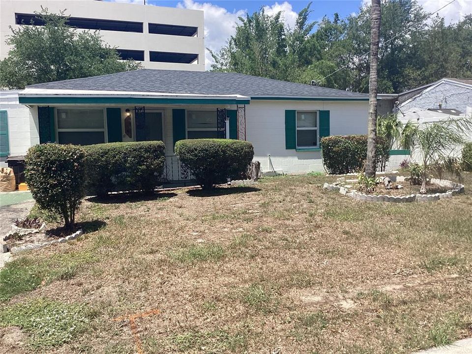 Activo con contrato: $309,999 (3 camas, 1 baños, 1830 Pies cuadrados)