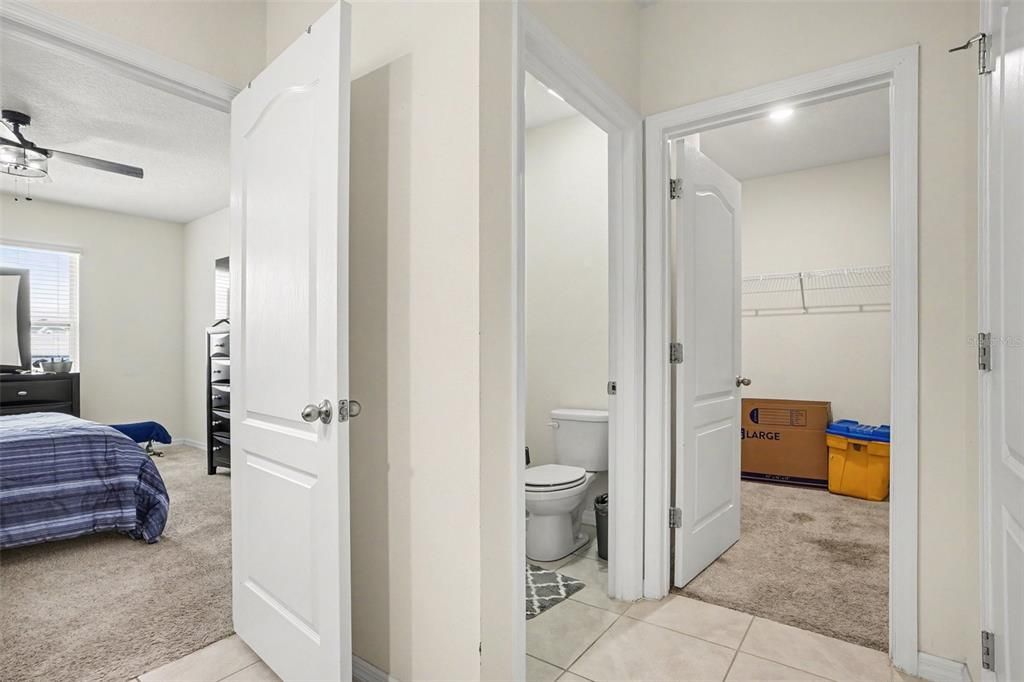 На продажу: $335,000 (4 спален, 2 ванн, 1851 Квадратных фут)