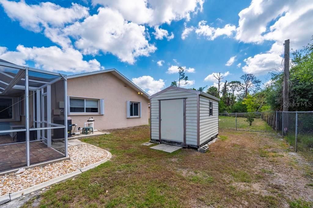 Activo con contrato: $458,900 (3 camas, 2 baños, 2192 Pies cuadrados)