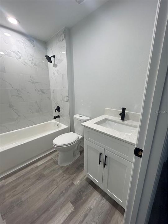 В аренду: $1,950 (3 спален, 2 ванн, 1270 Квадратных фут)