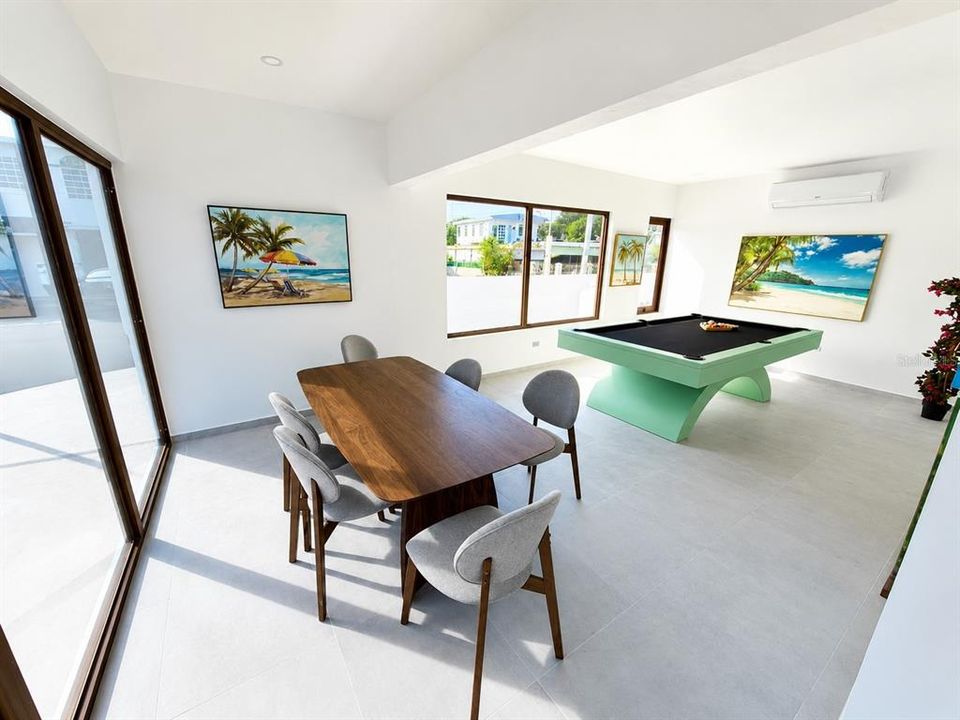 For Sale: $425,000 (4 beds, 3 baths, 1746 Square Feet)