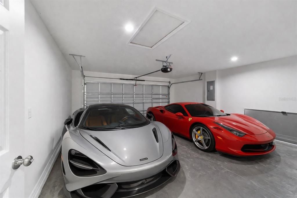 На продажу: $329,900 (4 спален, 2 ванн, 1715 Квадратных фут)