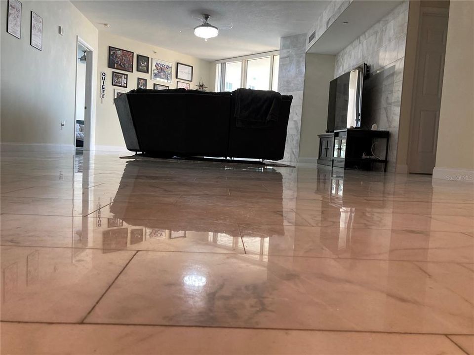 For Sale: $390,000 (2 beds, 2 baths, 1689 Square Feet)