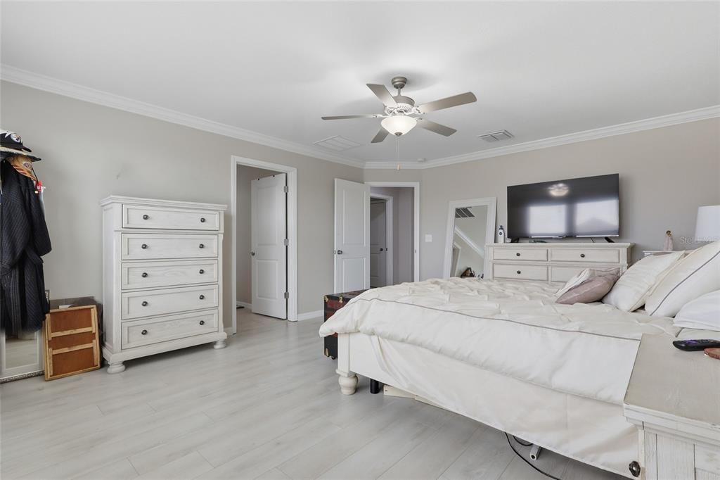 На продажу: $465,000 (4 спален, 2 ванн, 2784 Квадратных фут)