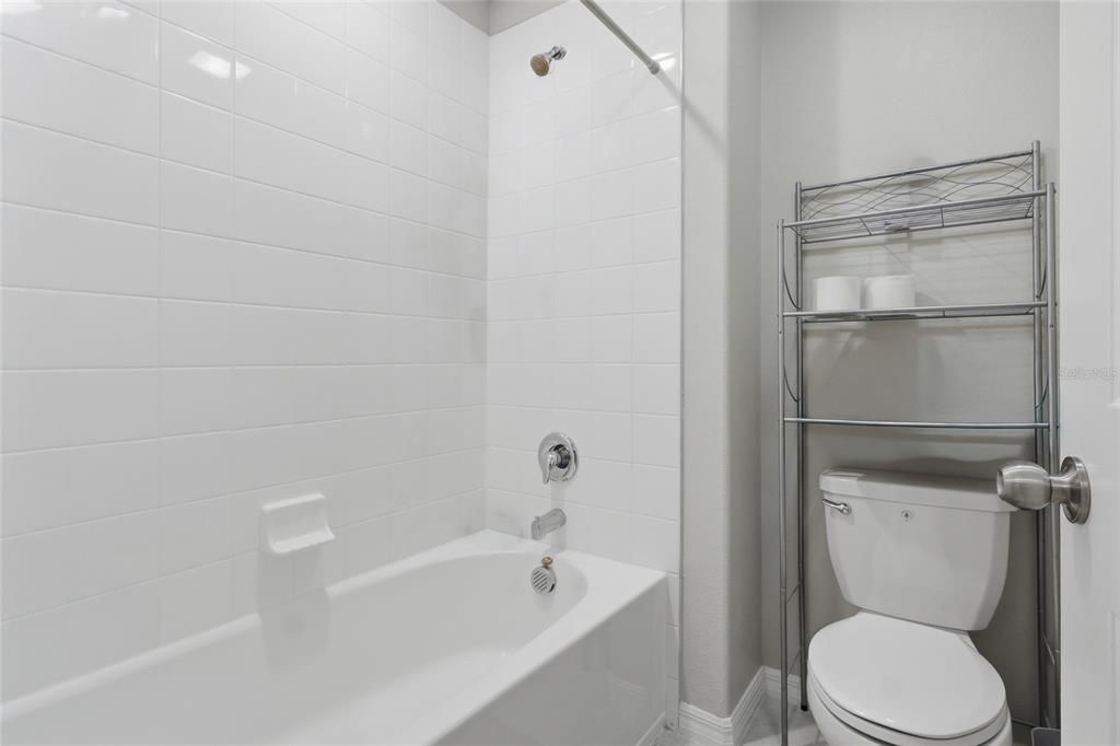 На продажу: $465,000 (4 спален, 2 ванн, 2784 Квадратных фут)