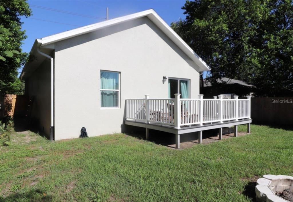 En Venta: $410,000 (5 camas, 4 baños, 1903 Pies cuadrados)