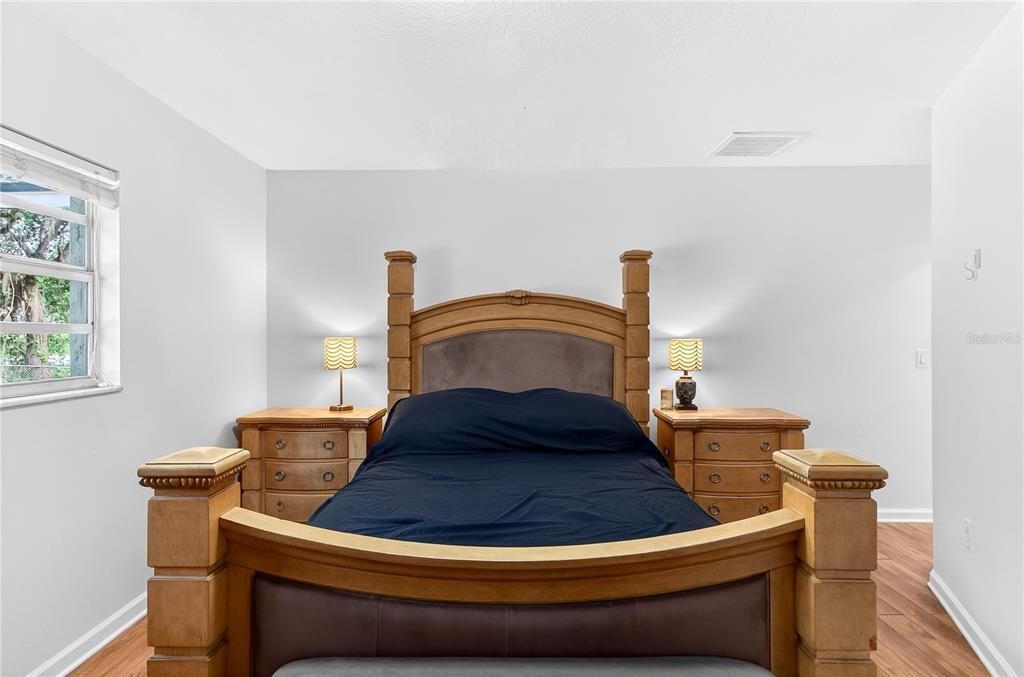 For Sale: $389,000 (3 beds, 2 baths, 1817 Square Feet)