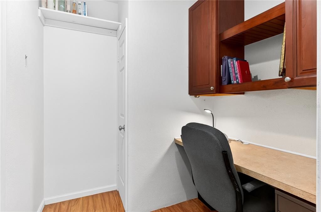 For Sale: $389,000 (3 beds, 2 baths, 1817 Square Feet)