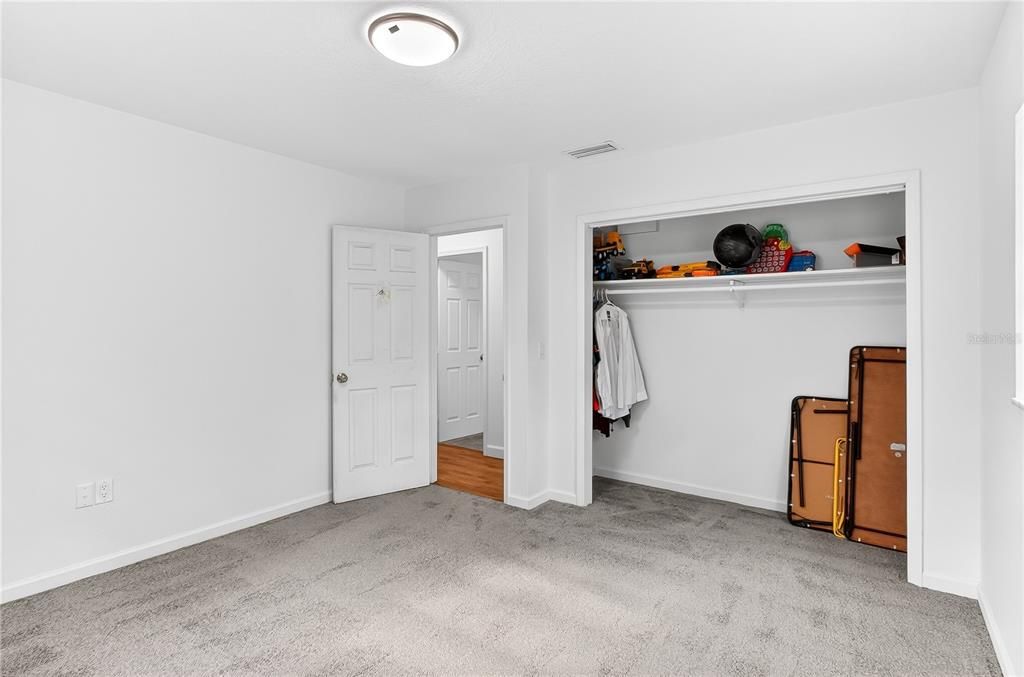 For Sale: $389,000 (3 beds, 2 baths, 1817 Square Feet)