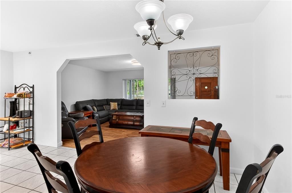 For Sale: $389,000 (3 beds, 2 baths, 1817 Square Feet)